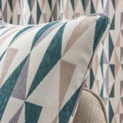 Elements Triangle Cushion 22 Elements Triangle Cushion -Elements 30705171 alt01